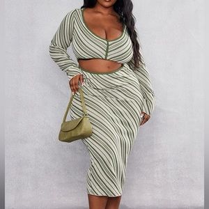 NWT prettyLittleThing plus Green striped midi dress size xxl